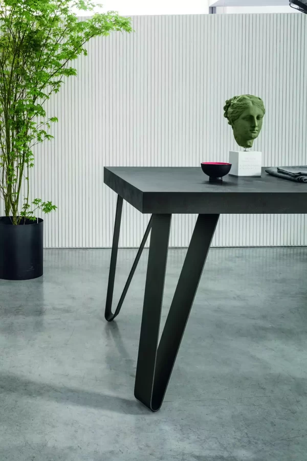 focus contemporary dining table by sedit 2