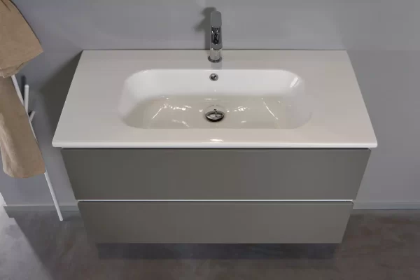 novello-monoblock-bath-90-ceramic-02